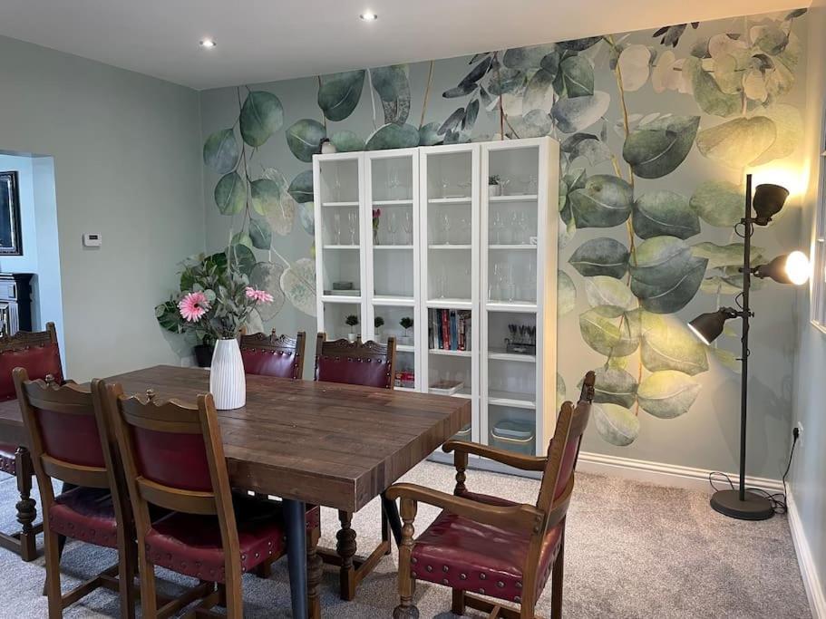 Auckland View - A Comfy & Spacious 4Bed With Views Coundon Exterior photo